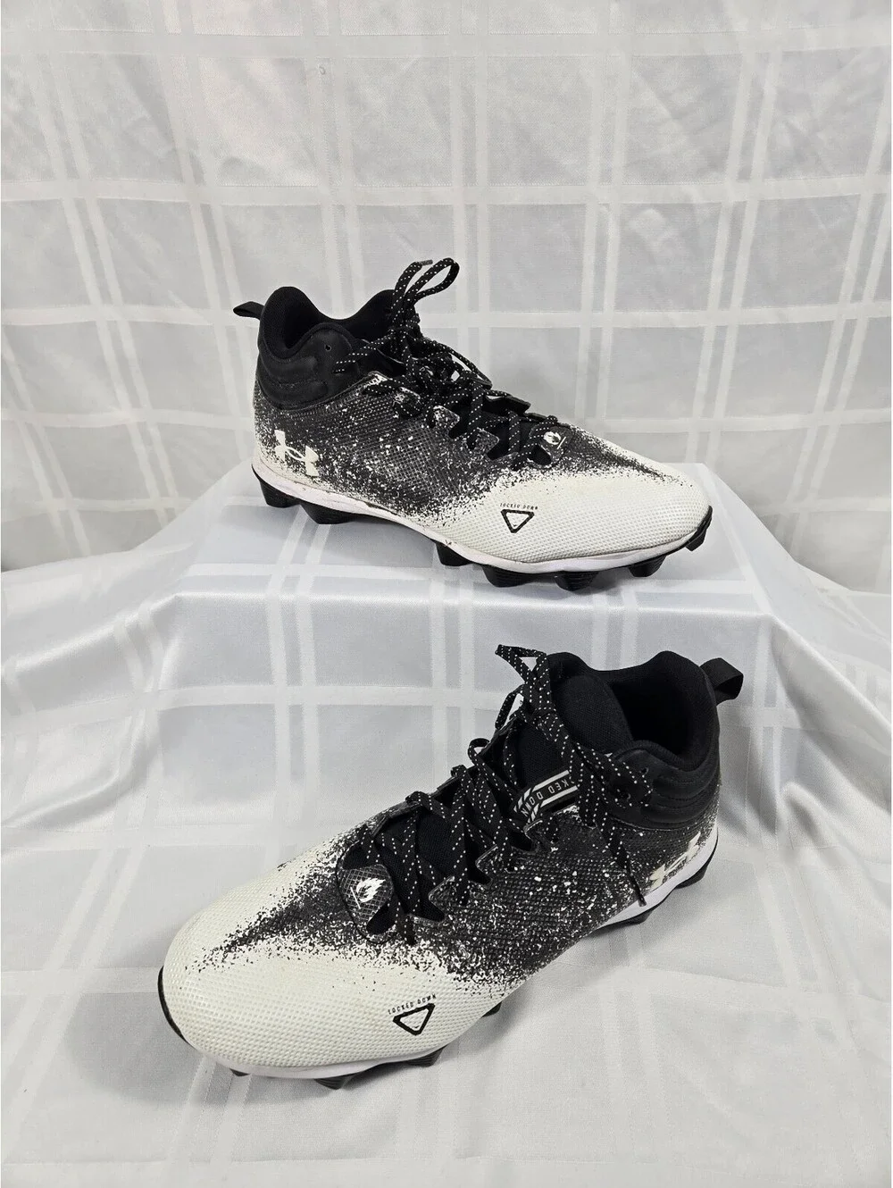 Under Armour Spotlight Franchise RM 2.0 Football Cleats S 13